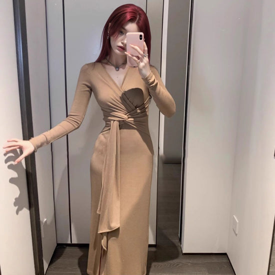 Pure Desire To Twist V-neck Long-sleeve Dress Women&